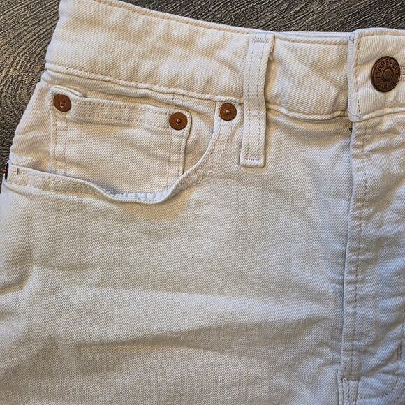 Madewell Curvy Perfect Mid length Jean short white cut off size 28 - Picture 3 of 8